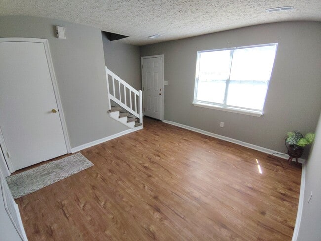 property at 16 Duiguid Dr