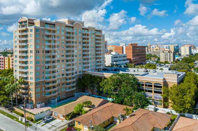 Da Vinci on the Douglas Condiminiums in Miami, FL - Building Photo - Building Photo