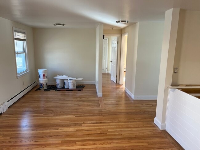 10 Pine St, Unit 2 in Arlington, MA - Building Photo - Building Photo