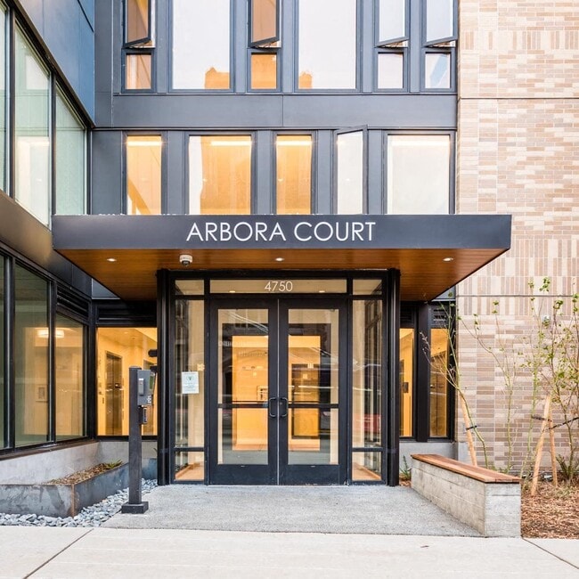 Arbora Court