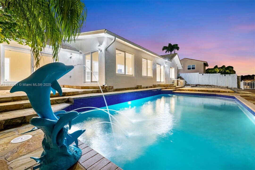 1412 NE 53rd Ct in Fort Lauderdale, FL - Building Photo