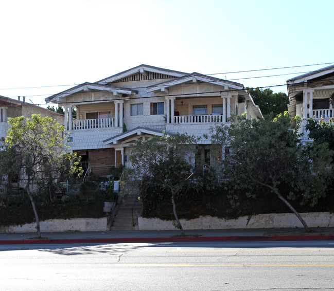 1206-1208 W Sunset Blvd