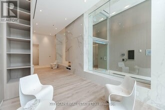 370 Martha St in Burlington, ON - Building Photo - Building Photo