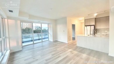 15 Watergarden Dr in Mississauga, ON - Building Photo - Building Photo