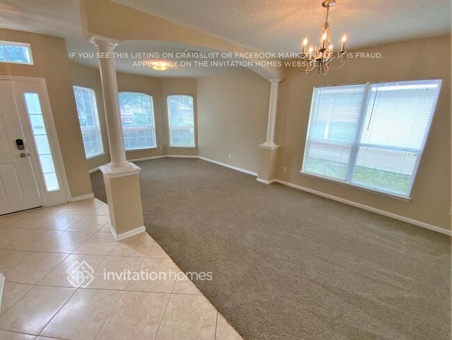 14618 Falling Waters Dr in Jacksonville, FL - Building Photo - Building Photo