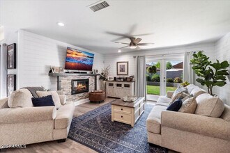 4304 E Milton Dr in Cave Creek, AZ - Building Photo - Building Photo