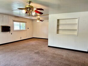 308 S Royal St in Deridder, LA - Building Photo - Building Photo