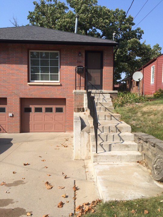 2601 Forest Dr in Des Moines, IA - Building Photo