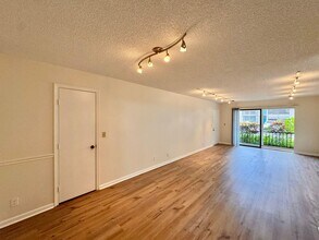9815 Pineapple Tree Dr in Boynton Beach, FL - Building Photo - Building Photo