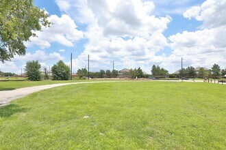 16435 Telge Rd in Cypress, TX - Building Photo - Building Photo