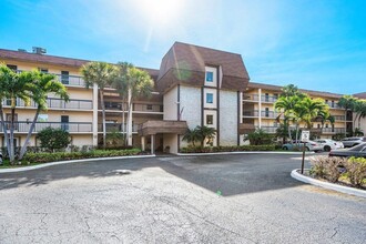 6200 NW 2nd Ave in Boca Raton, FL - Building Photo - Building Photo