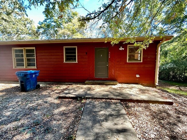 property at 308 W 5th St