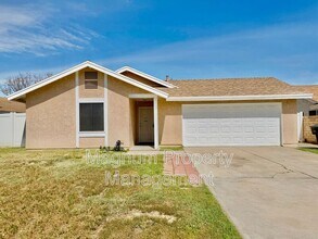 132 E Bowen Rd in Perris, CA - Building Photo - Building Photo