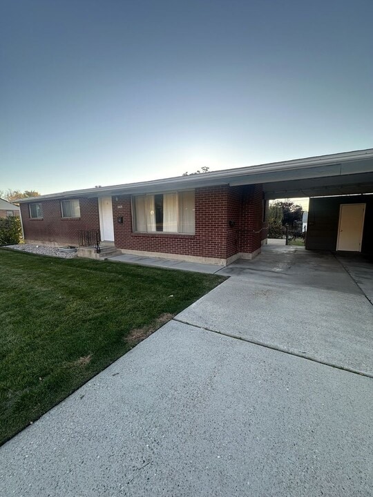 3429 Quincy Ave in Ogden, UT - Building Photo