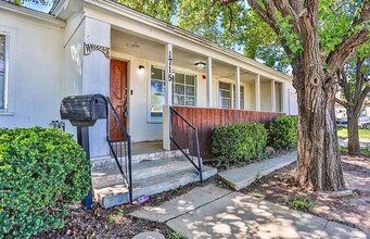 1715 44th St in Lubbock, TX - Building Photo - Building Photo