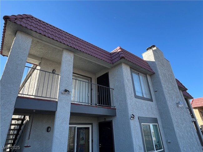 6942 Appleton Dr in Las Vegas, NV - Building Photo - Building Photo