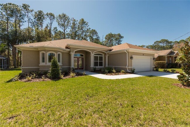 15 Eastwood Dr in Palm Coast, FL - Building Photo - Building Photo
