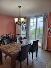 1078 W 42nd Pl, Unit Efficiency in Hialeah, FL - Building Photo - Building Photo