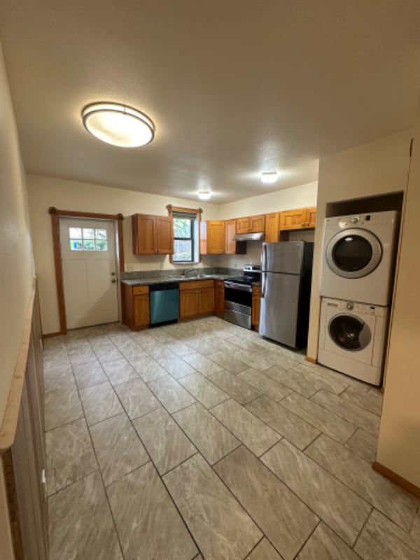 1202 Jackson St in Oregon City, OR - Building Photo - Building Photo