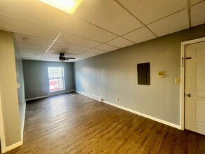 334 Main St in Middleburgh, NY - Foto de edificio - Building Photo