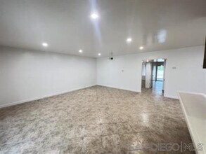 1/2 Rosecrans St in San Diego, CA - Foto de edificio - Building Photo