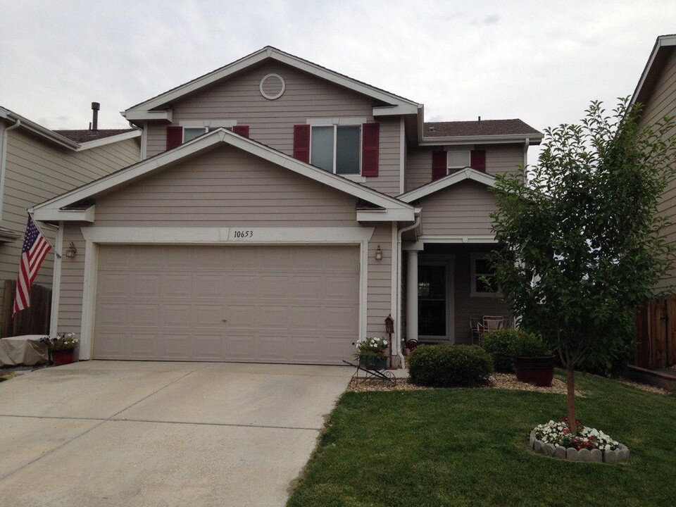 10653 Butte Dr in Longmont, CO - Foto de edificio