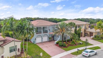 12316 NW 80th Pl in Parkland, FL - Building Photo