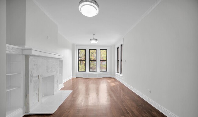 5132 S Drexel Ave, Unit #2 in Chicago, IL - Building Photo - Building Photo