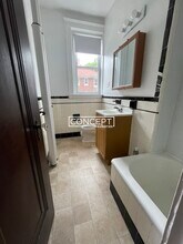 1800 Commonwealth Ave, Unit 10 in Boston, MA - Foto de edificio - Building Photo