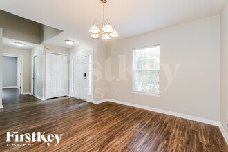 235 Cranbrook Dr in Kissimmee, FL - Foto de edificio - Building Photo