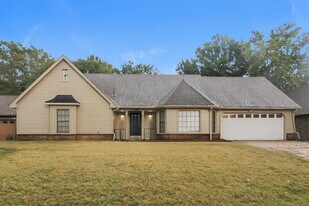 4102 Auster Cove in Memphis, TN - Building Photo