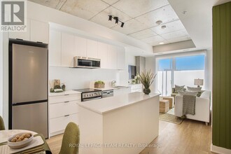 1655-1655 Carling Ave in Ottawa, ON - Building Photo - Building Photo