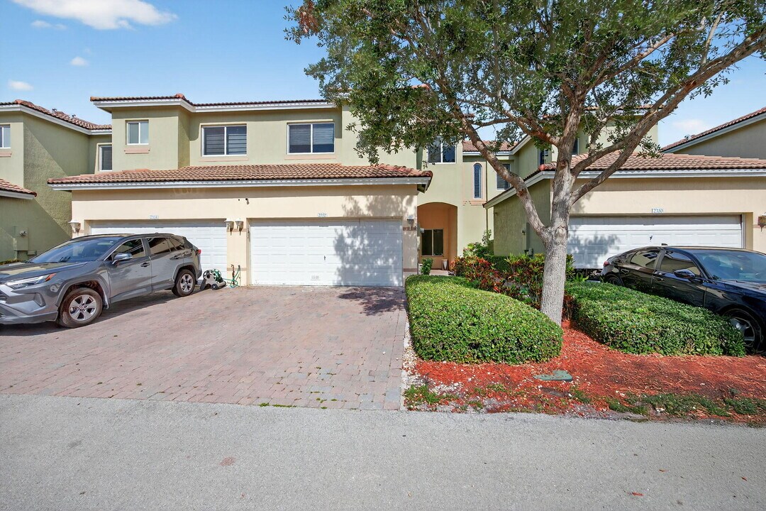 2332 SE 16th Terrace in Homestead, FL - Building Photo