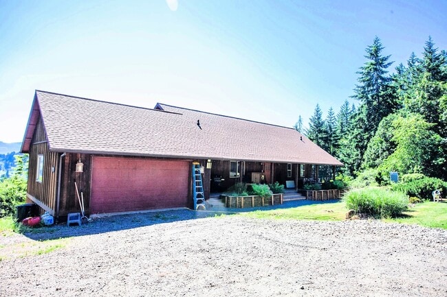 property at 2660 Reed Rd