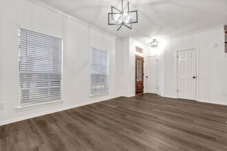 1502 Mabry Mill Rd in Houston, TX - Building Photo - Building Photo