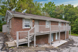 5608 Jacksboro Pike in Knoxville, TN - Building Photo - Primary Photo