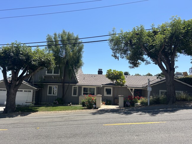 property at 27078 Sunnyridge Rd