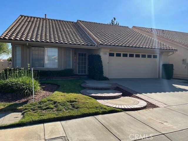 property at 991 Riviera Ave
