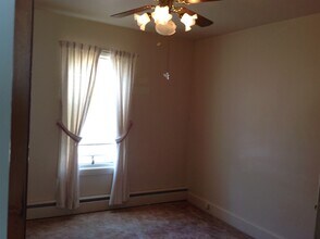 152 Union St, Unit 2 in Manchester, NH - Building Photo - Building Photo