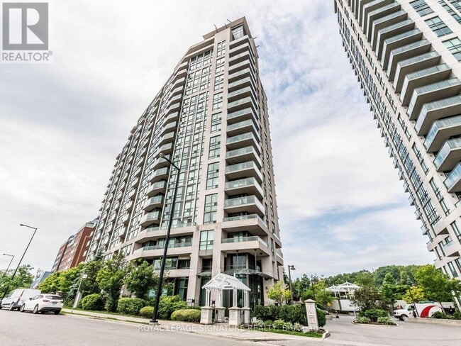 property at 68 Grangeway Ave