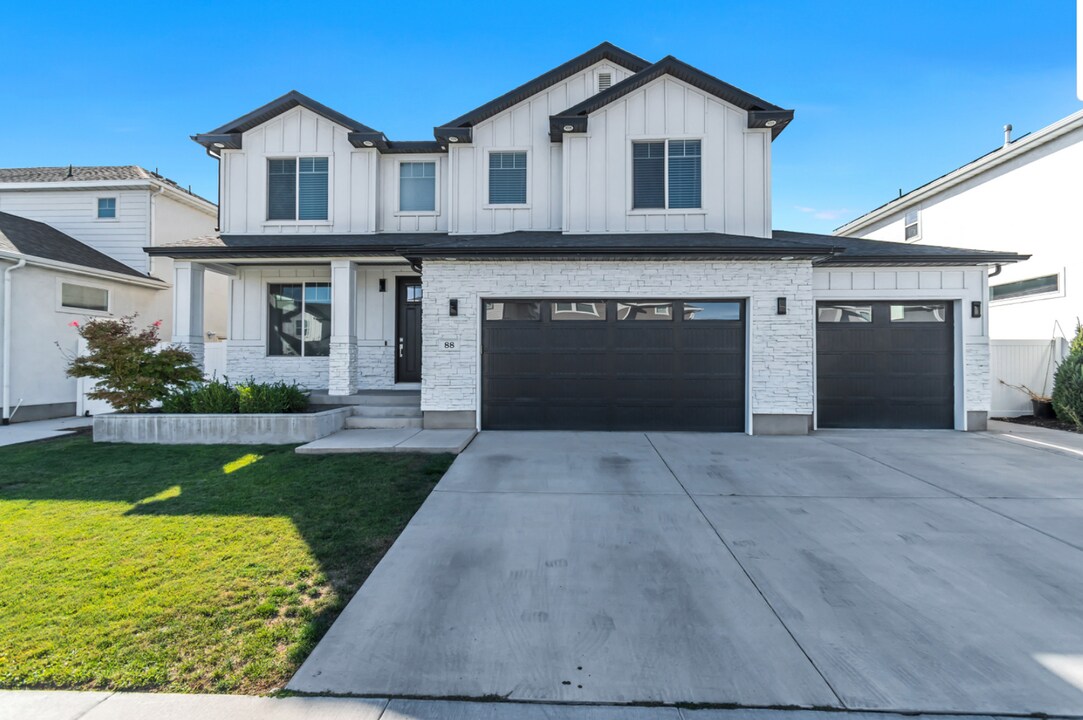 88 S Serrata Ln in Vineyard, UT - Building Photo