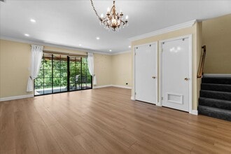 11311 Tampa Ave in Los Angeles, CA - Building Photo - Building Photo