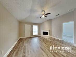 1170 Lombard Ln in Duncanville, TX - Building Photo - Building Photo