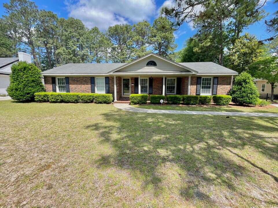 2514 Dartmouth Dr in Fayetteville, NC - Building Photo