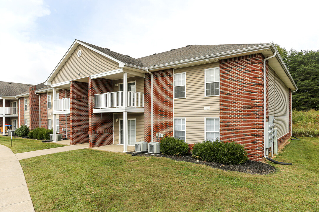 Austin Park Verde in Fairdale, KY - Foto de edificio