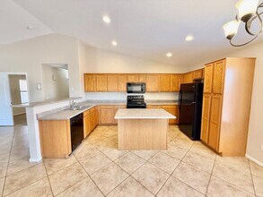 12205 W Maricopa St in Avondale, AZ - Foto de edificio - Building Photo