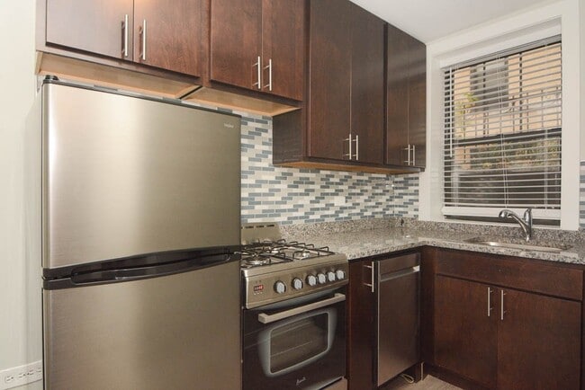 434 W Belden Ave in Chicago, IL - Building Photo - Building Photo