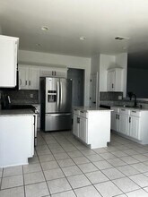 1050 Dogwood Park Dr in Lawrenceville, GA - Building Photo - Building Photo