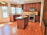 86 Legacy Cir in White Plains, NY - Building Photo - Building Photo