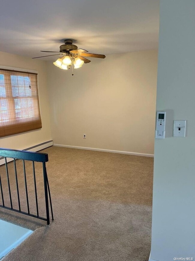 20 Sprat St in Medford, NY - Building Photo - Building Photo